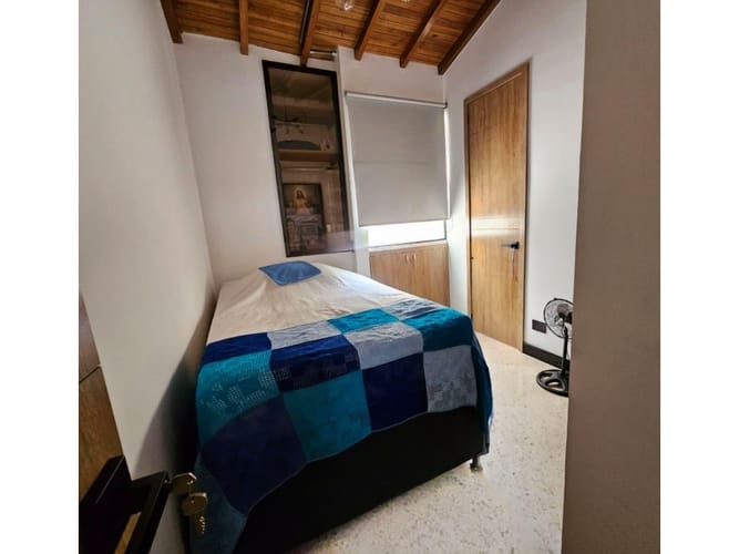 Apartamento de 4 alcobas en venta en La Castellana, Medellín, 137 m² · foto 14 de 20