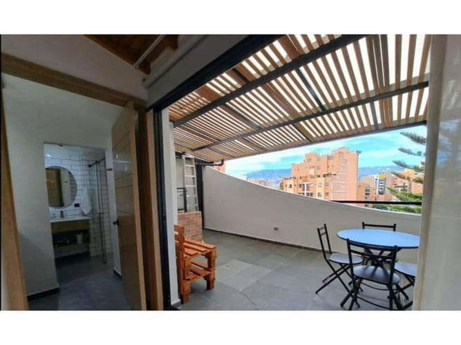 Apartamento de 4 alcobas en venta en La Castellana, Medellín, 137 m² · foto 18 de 20