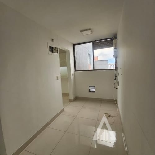Apartamento de 4 alcobas en arriendo en El Diamante No. 2, Medellín, 160 m² · foto 13 de 24