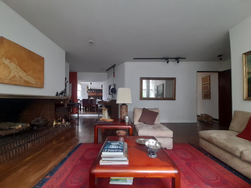 Casa en arriendo en Quinta Camacho, Bogotá · foto 2 de 24