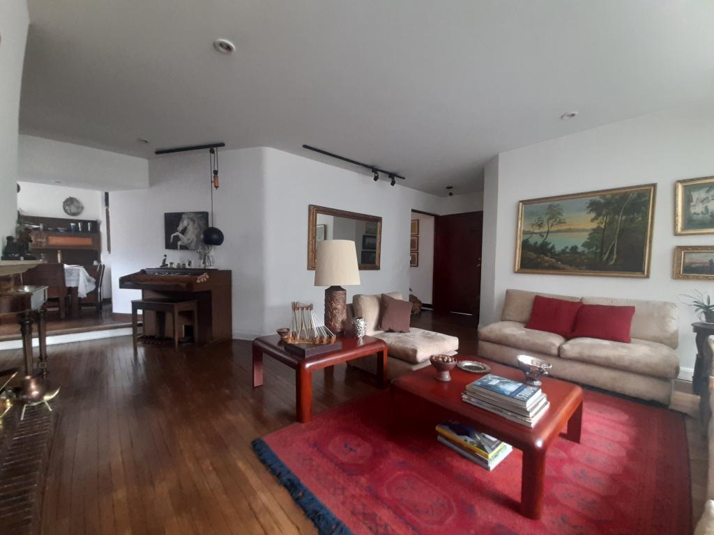 Casa en arriendo en Quinta Camacho, Bogotá · foto 3 de 24