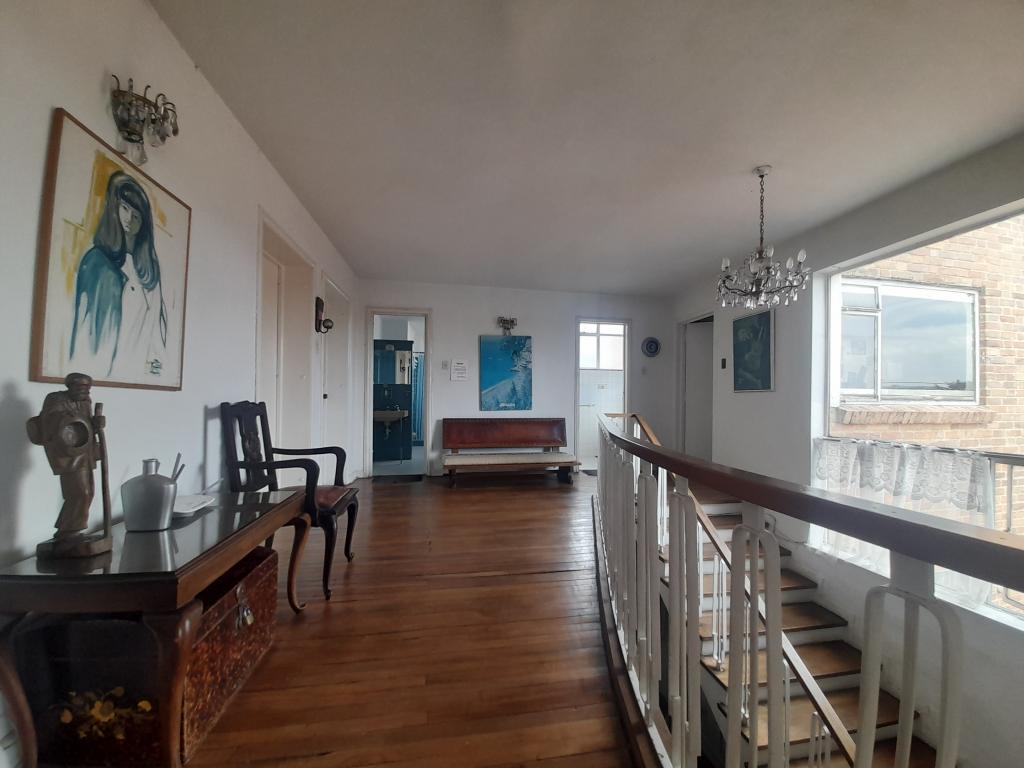 Casa en arriendo en Quinta Camacho, Bogotá · foto 4 de 24