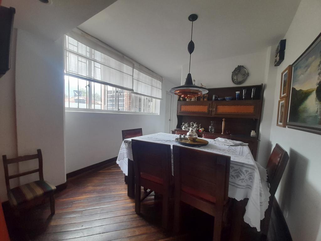 Casa en arriendo en Quinta Camacho, Bogotá · foto 5 de 24