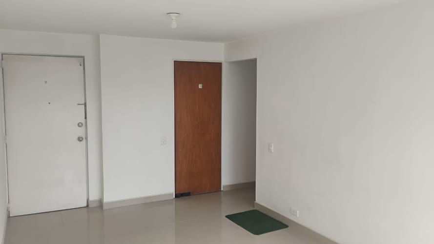 Apartamento de 3 alcobas en venta en Villa Nova, Bogotá, 75 m² · foto 3 de 17
