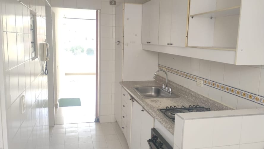 Apartamento de 3 alcobas en venta en Villa Nova, Bogotá, 75 m² · foto 6 de 17