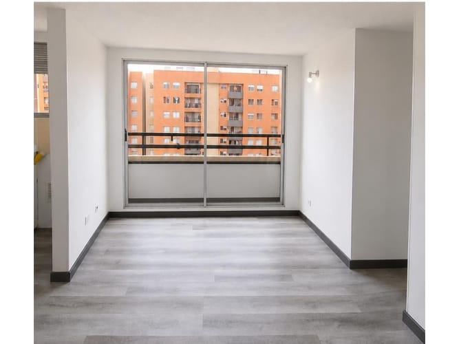 Apartamento en venta en Fontibon, Bogotá · foto 2 de 10