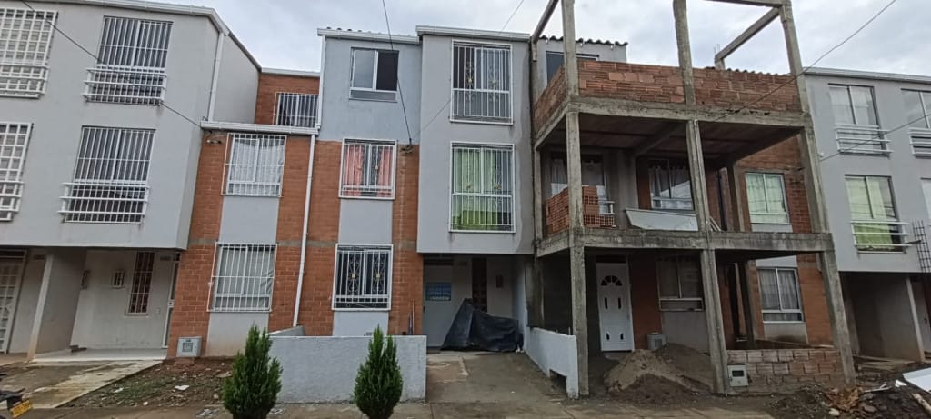 Casa de 4 alcobas en arriendo en Rincón De Zaragoza, Jamundí, 64 m² · foto 2 de 17