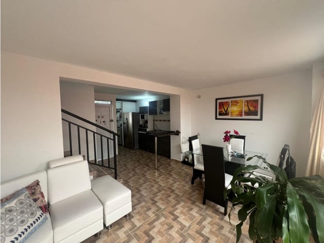 Casa de 3 alcobas en venta en Alfaguara, Jamundí, 97 m² · foto 2 de 14
