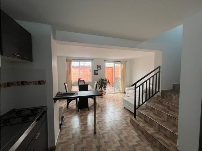Casa de 3 alcobas en venta en Alfaguara, Jamundí, 97 m² · foto 3 de 14