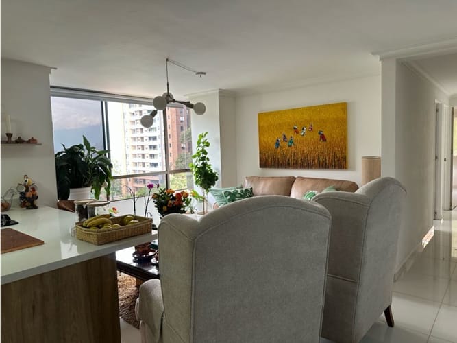 Apartamento de 3 alcobas en venta en El Poblado, Medellín, 84 m² · foto 5 de 24