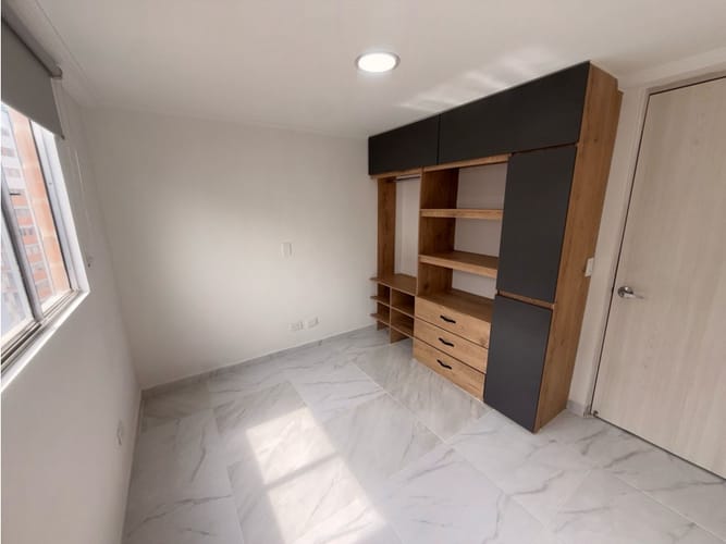 Apartamento de 2 alcobas en arriendo en Loma De San Jose, Medellín, 60 m² · foto 10 de 18