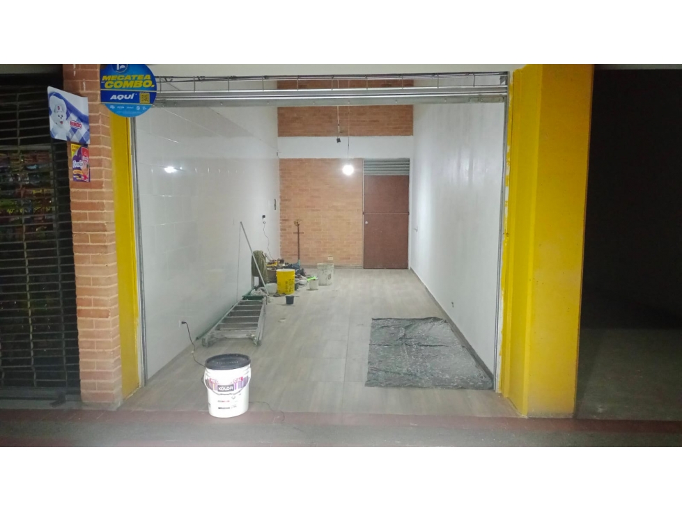 Local en venta en San Jorge, Mosquera, 22 m² · foto 2 de 9
