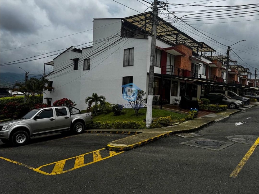 Casa en venta en Bosques De Santa Elena, Dosquebradas · foto 5 de 13