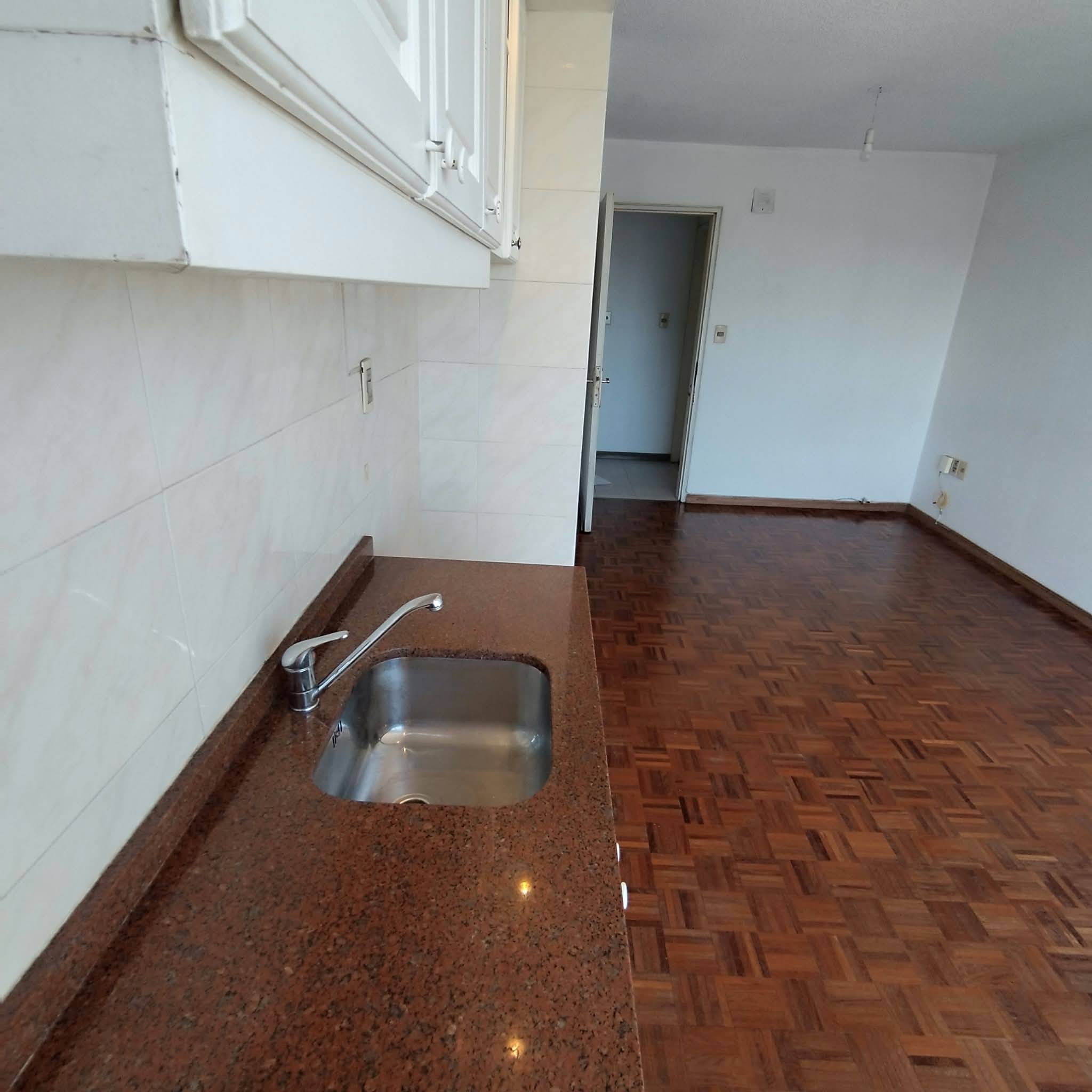 Apartamento en alquiler c/ cochera en Pocitos · Foto 9