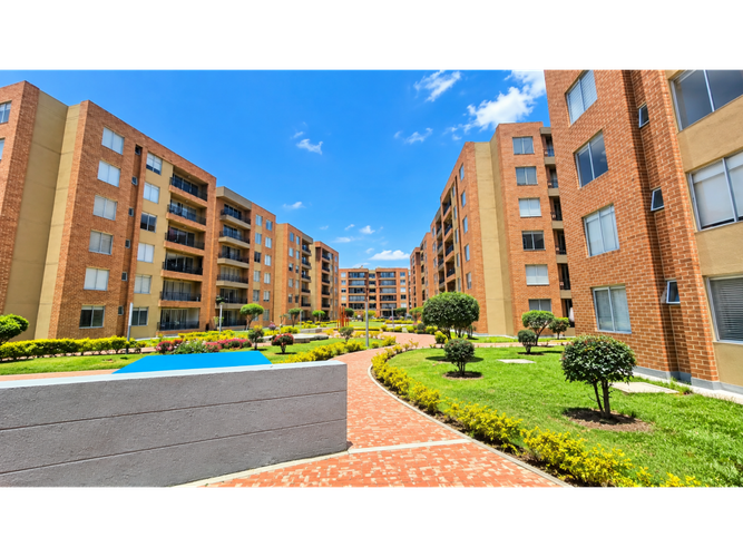 Apartamento de 3 alcobas en venta en Conjunto Residencial El Solar, Madrid, 96 m² · foto 13 de 13