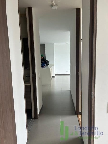 Apartamento de 2 alcobas en arriendo en Loma Del Escobero, Envigado, 83 m² · foto 9 de 15