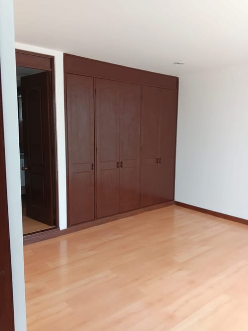 Apartamento de 3 alcobas en arriendo en Modelia Occidental, Bogotá, 114 m² · foto 4 de 24