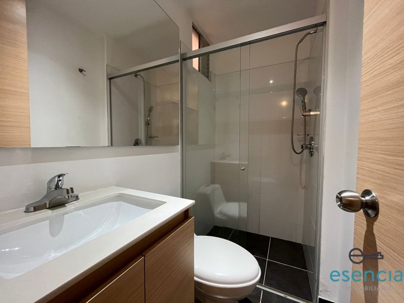 Apartamento en arriendo en Loma Del Escobero, Envigado · foto 11 de 15