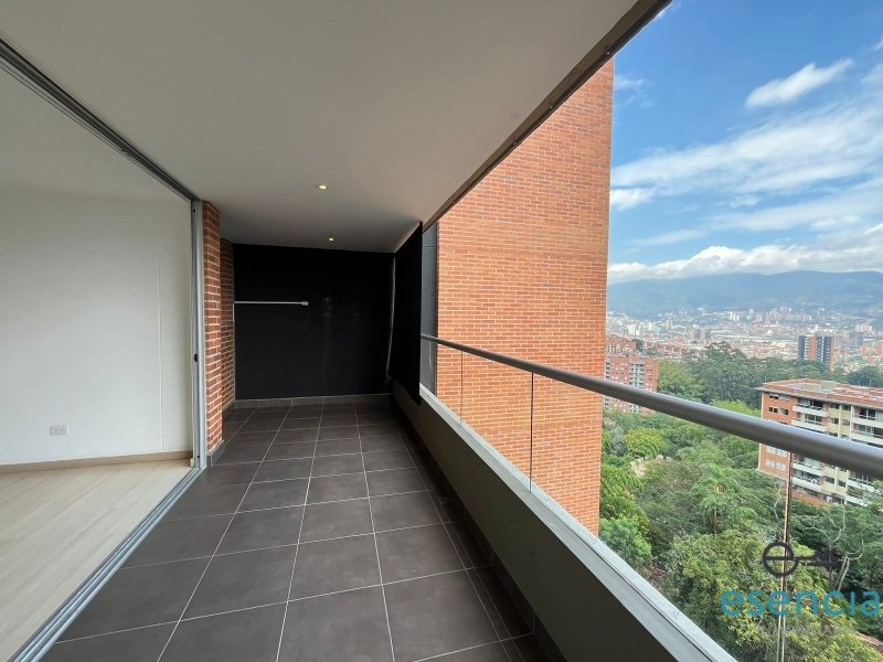 Apartamento en arriendo en Loma Del Escobero, Envigado · foto 15 de 15