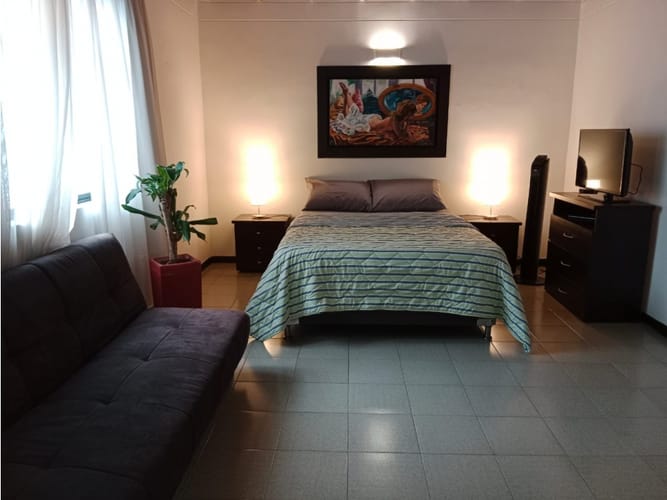 Apartaestudio en venta en Los Colores, Medellín, 54 m² · foto 4 de 24