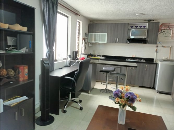 Apartaestudio en venta en Los Colores, Medellín, 54 m² · foto 18 de 24