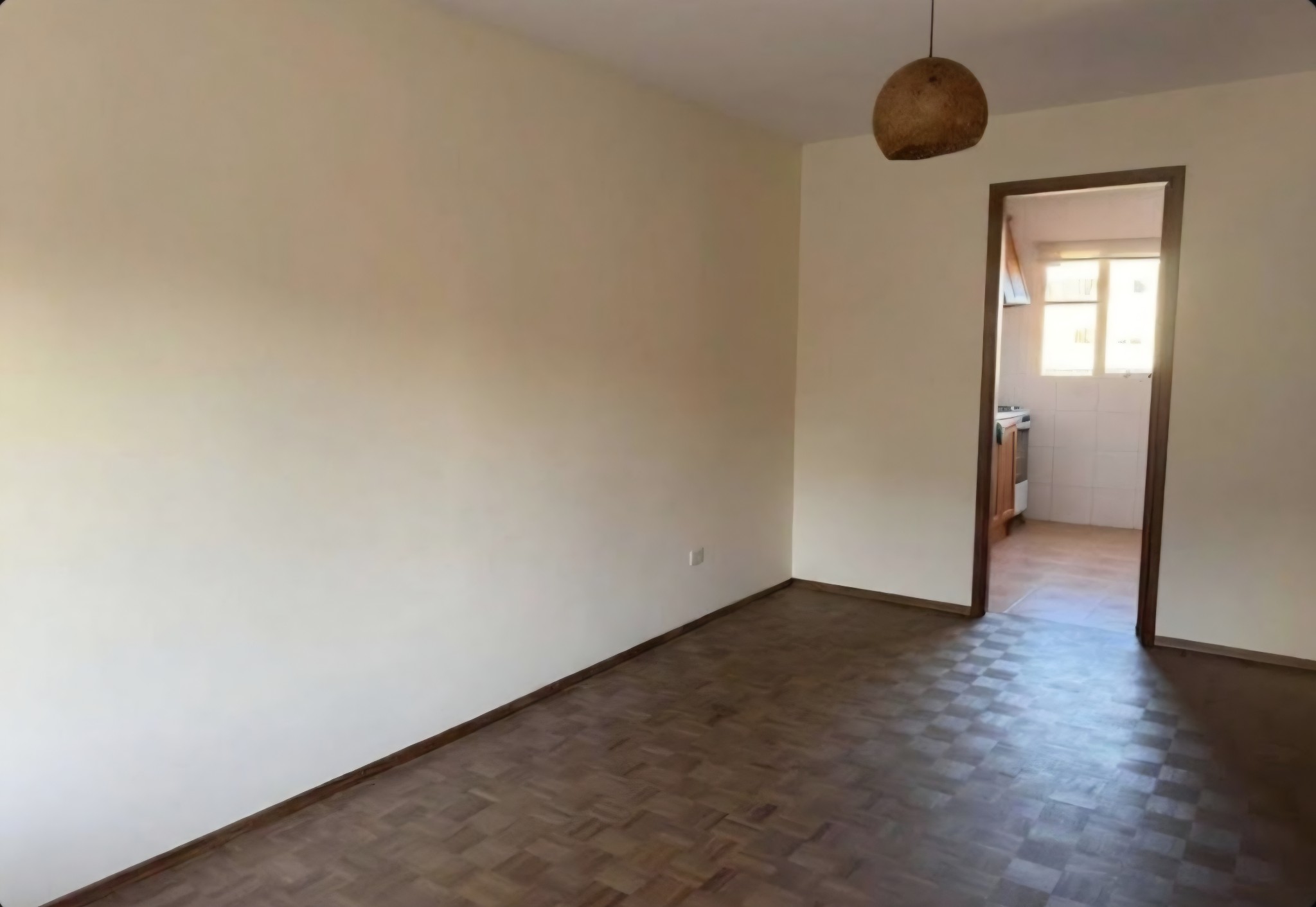 Lujoso Apartamento de 3 Dormitorios y 3 Baños con Garage en el Corazón de Pocitos: Ubicación Privilegiada en Chucarro esquina Guayaquí. · Foto 10
