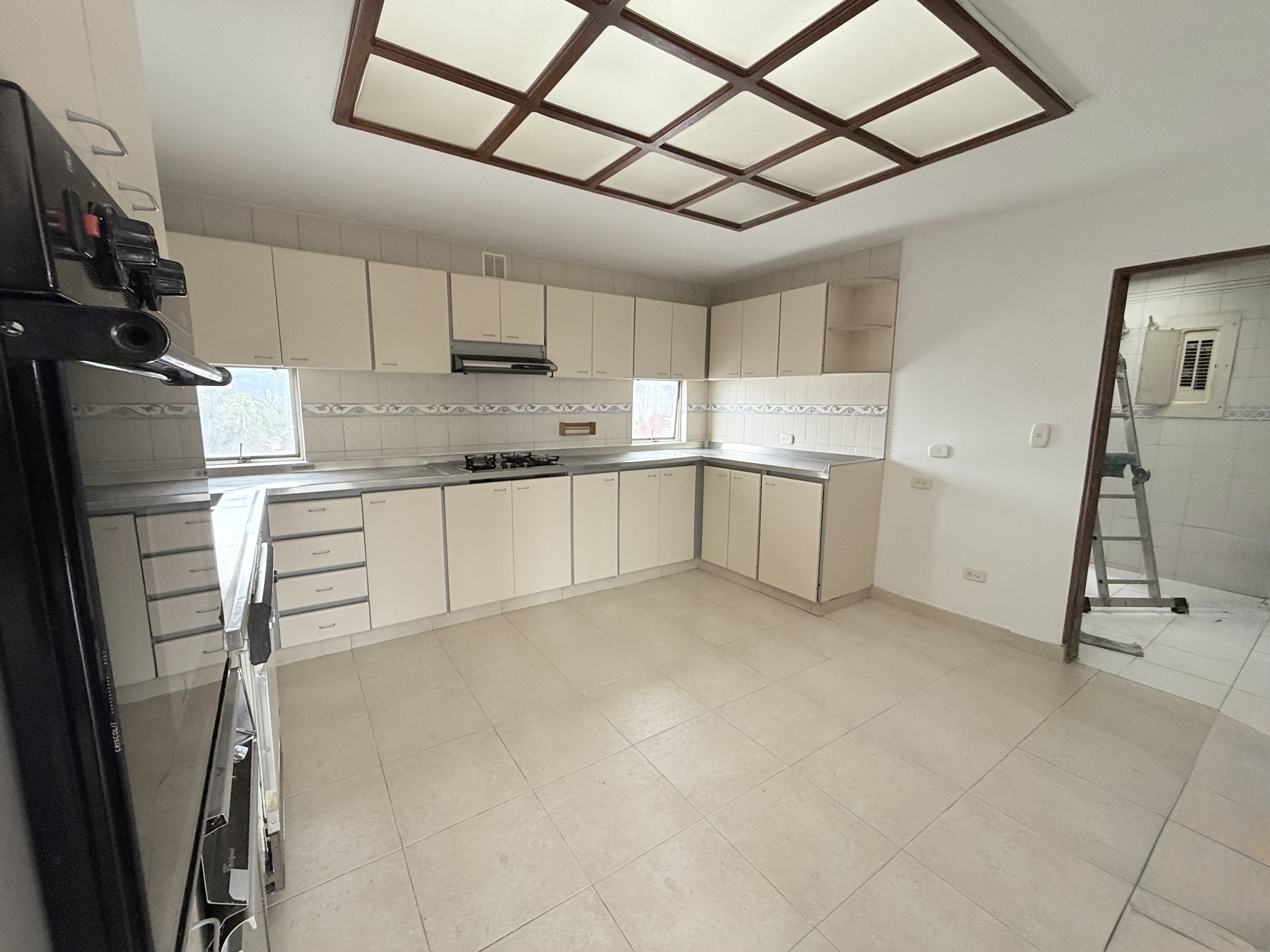 Apartamento en venta en Pontevedra, Bogotá · foto 9 de 24