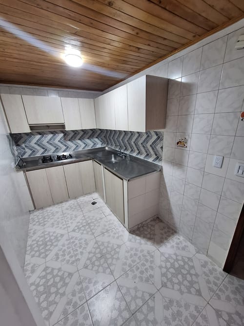 Apartamento de 3 alcobas en venta en Asturias, Bucaramanga, 83 m² · foto 2 de 13