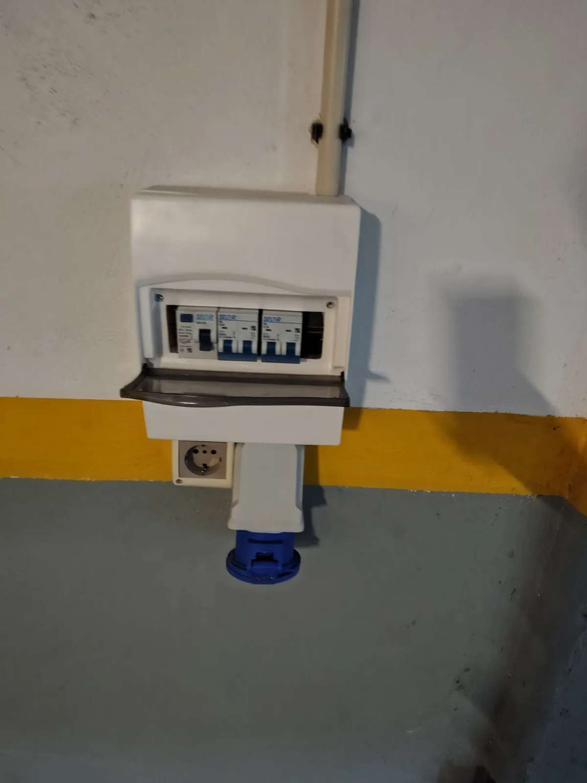 ALQUILER APARTAMENTO UN DORMITORIO, GARAJE CON CARGADOR PARA EV · Foto 11