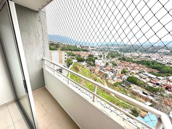Apartamento de 3 alcobas en venta en Altos Del Llanito, Girón, 65 m² · foto 5 de 13