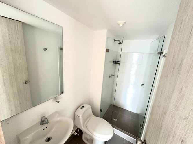 Apartamento de 3 alcobas en venta en Altos Del Llanito, Girón, 65 m² · foto 11 de 13