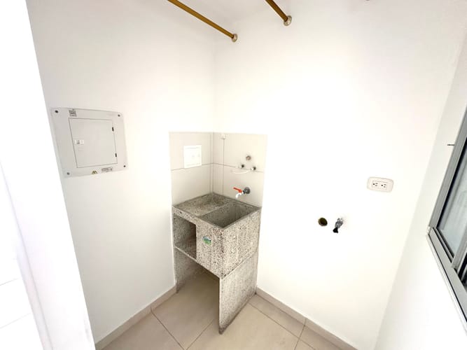 Apartamento de 3 alcobas en venta en Altos Del Llanito, Girón, 65 m² · foto 13 de 13