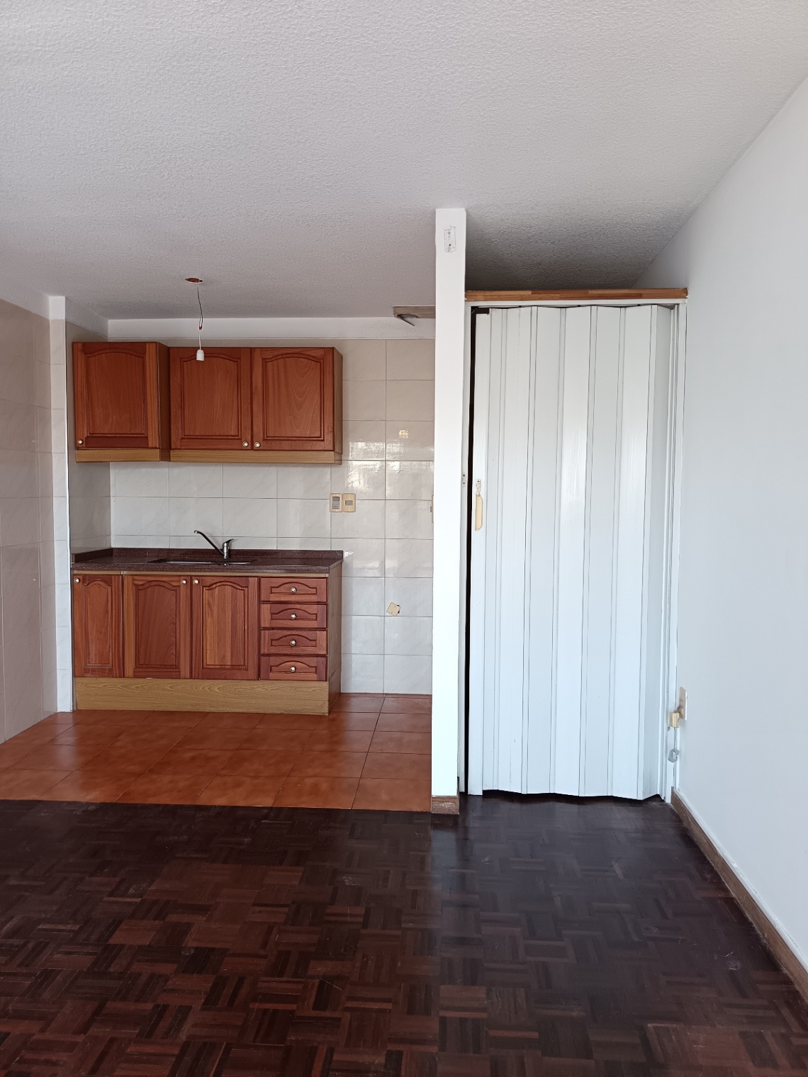 ALQUILER MONOAMBIENTE CON PATIO EN POCITOS, OPCIÓN GARAJE · Foto 12