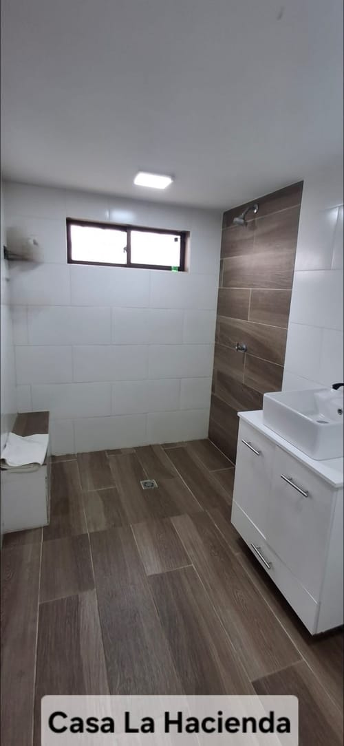 Casa de 5 alcobas en venta en La Hacienda, Cali, 300 m² · foto 11 de 14