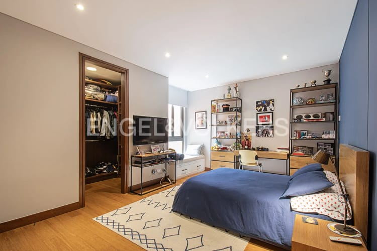 Apartamento de 5 alcobas en venta en Cerros De Los Alpes, Bogotá, 307 m² · foto 15 de 20