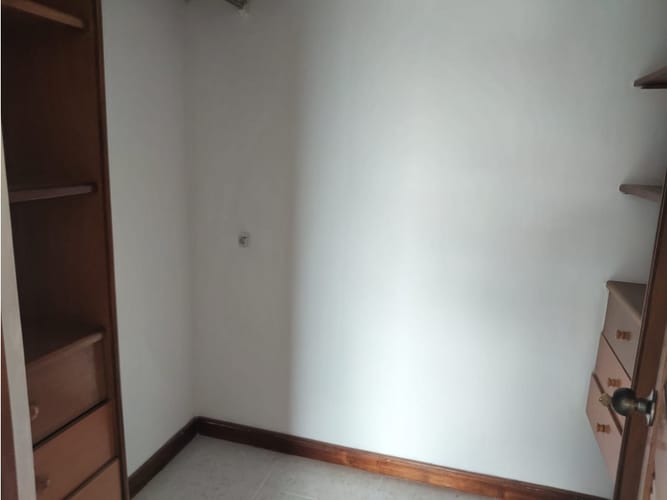 Apartamento de 3 alcobas en venta en Laureles, Medellín, 107 m² · foto 5 de 24
