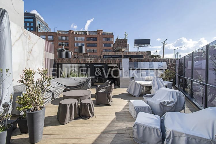 Casa de 10 alcobas en venta en Santa Paula, Bogotá, 848 m² · foto 4 de 19