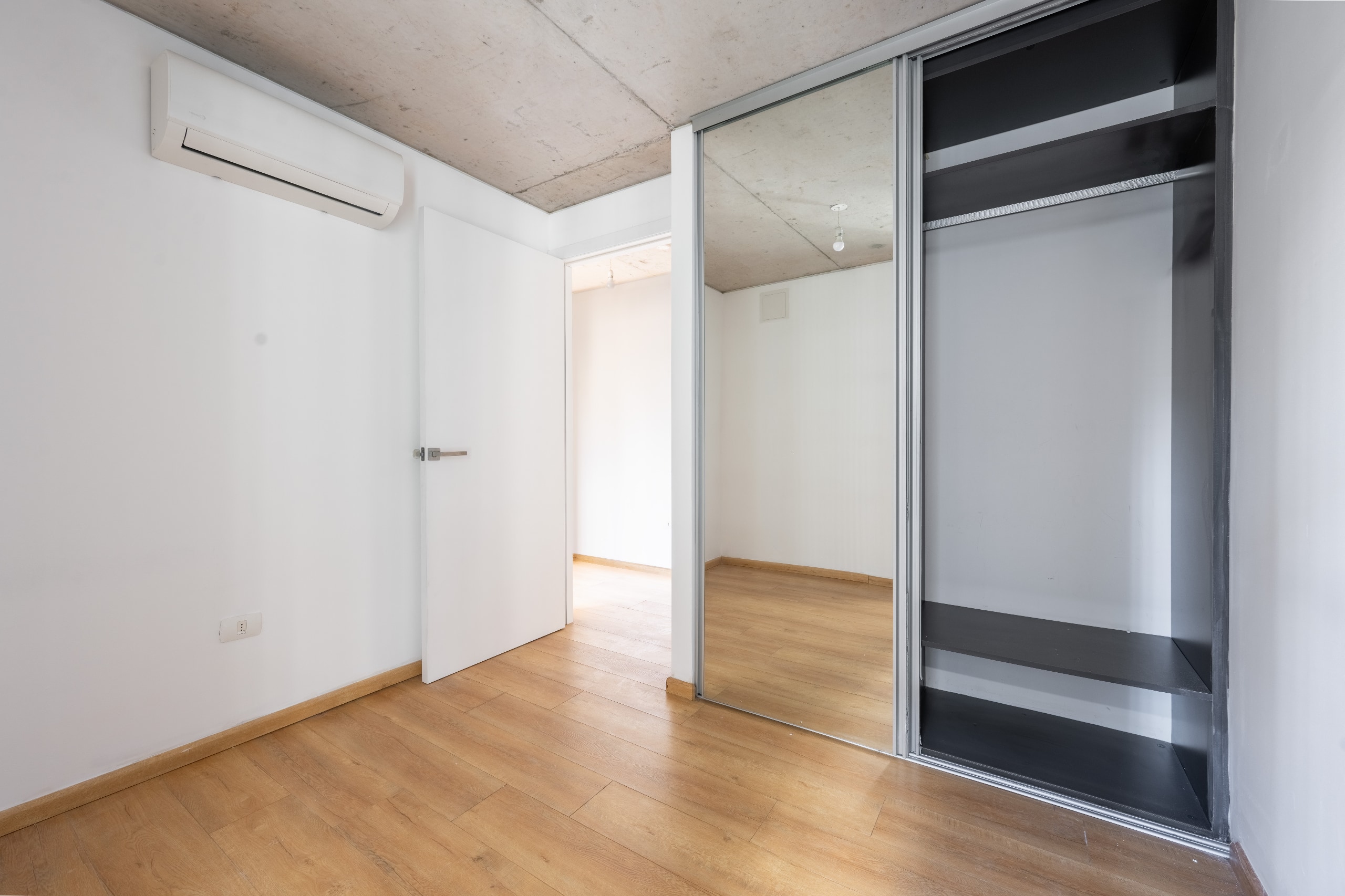 ALQUILER APARTAMENTO DOS DORMITORIOS ANDES Y SORIANO · Foto 9
