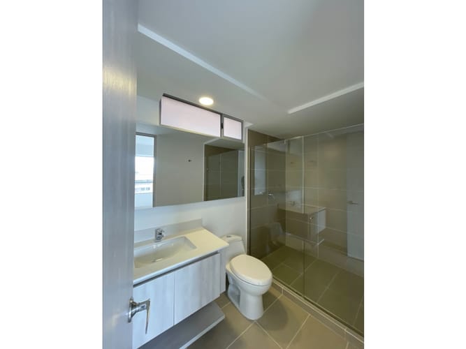 Apartamento de 3 alcobas en arriendo en Ciudad Del Río, Medellín, 140 m² · foto 6 de 20