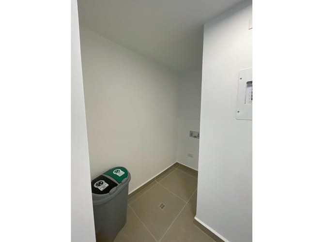 Apartamento de 3 alcobas en arriendo en Ciudad Del Río, Medellín, 140 m² · foto 15 de 20