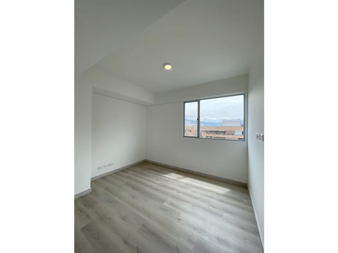 Apartamento de 3 alcobas en arriendo en Ciudad Del Río, Medellín, 140 m² · foto 19 de 20