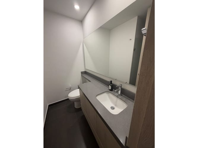 Apartamento de 2 alcobas en arriendo en Altos Del Poblado, Medellín, 86 m² · foto 12 de 14