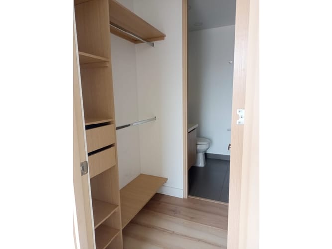 Apartamento de 3 alcobas en arriendo en Castropol, Medellín, 90 m² · foto 9 de 12
