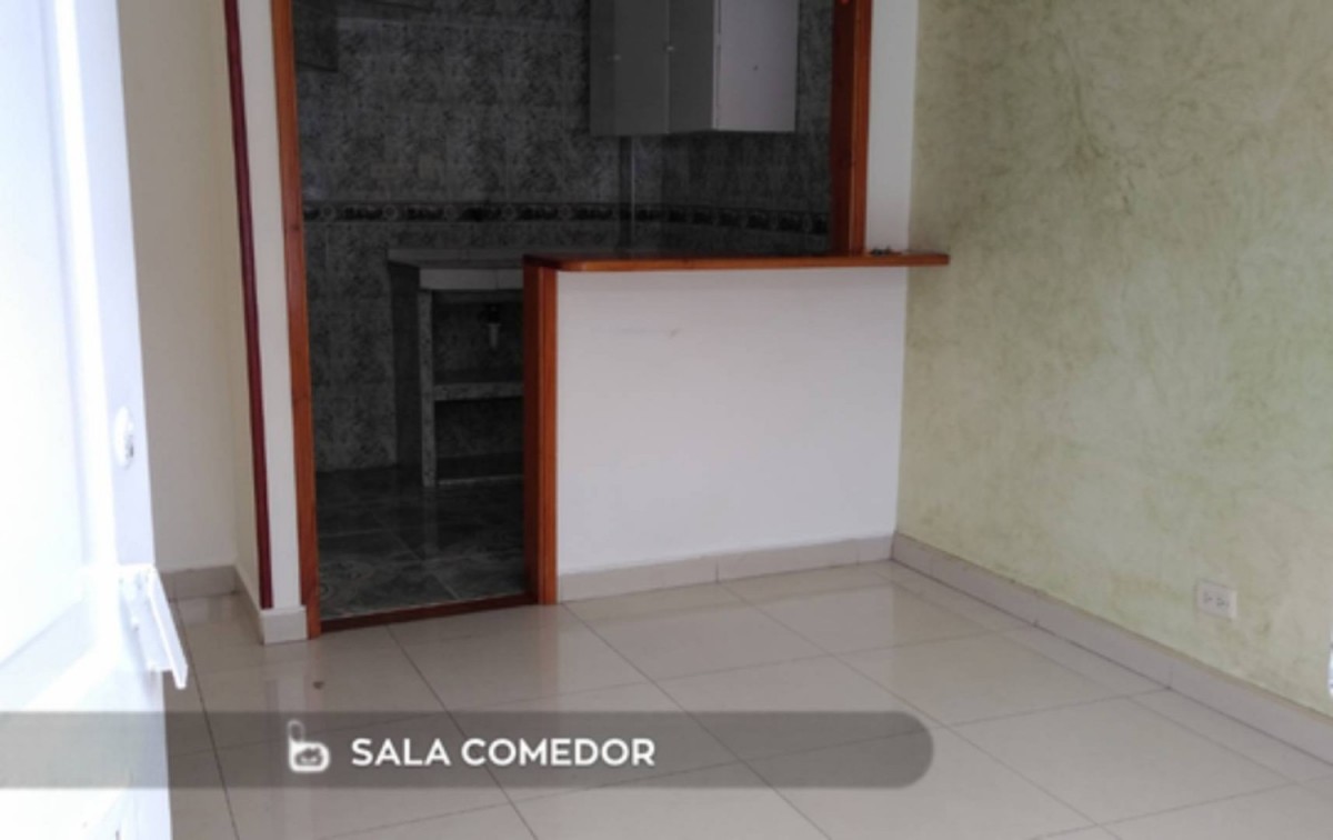 Casa en venta en Alamos, Bogotá · foto 2 de 8