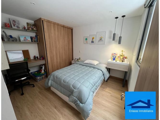 Casa en venta en Laureles, Medellín · foto 6 de 19