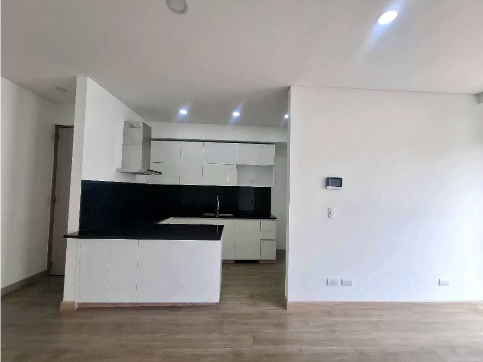 Apartamento en venta en Chico Norte, Bogotá · foto 2 de 18