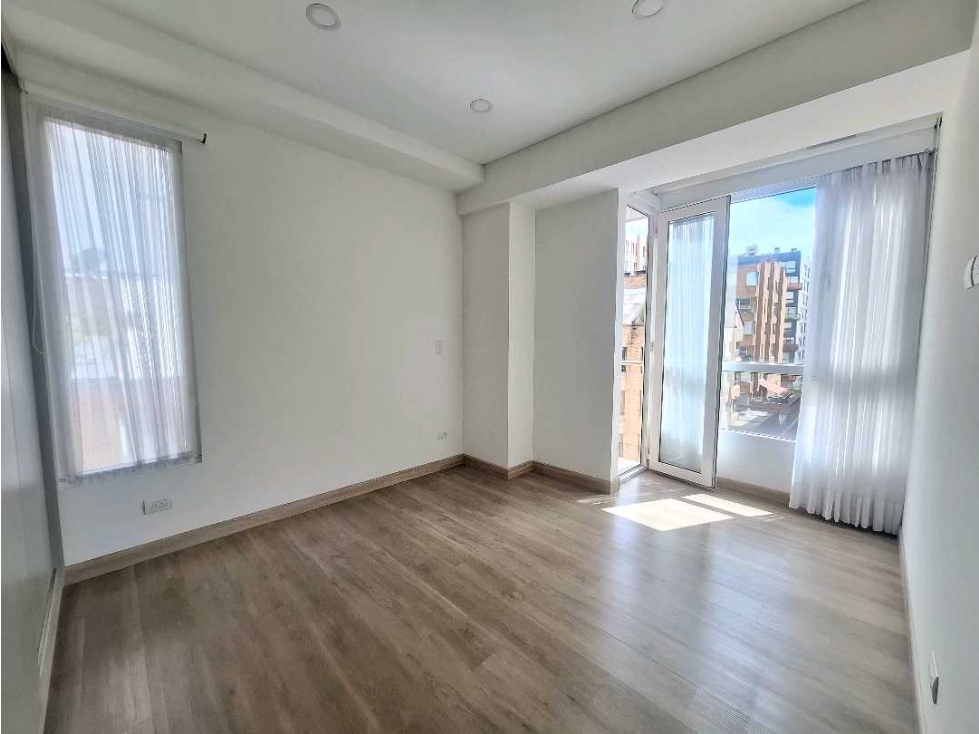Apartamento en venta en Chico Norte, Bogotá · foto 8 de 18