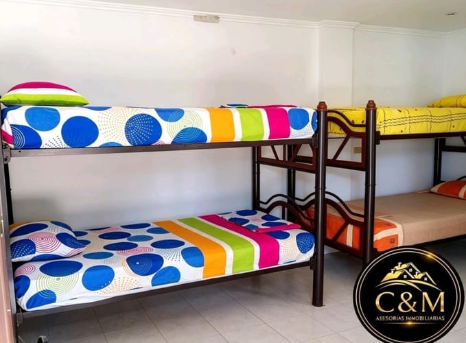 Casa de 7 alcobas en venta en Girardot, Girardot · foto 4 de 14
