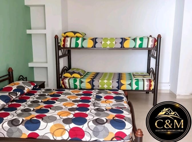 Casa de 7 alcobas en venta en Girardot, Girardot · foto 6 de 14