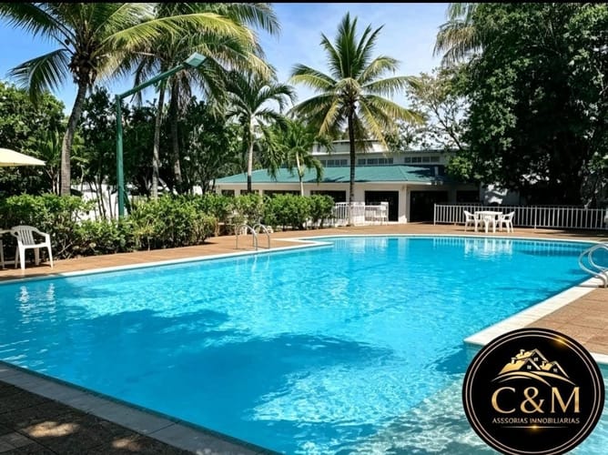 Casa de 7 alcobas en venta en Girardot, Girardot · foto 10 de 14